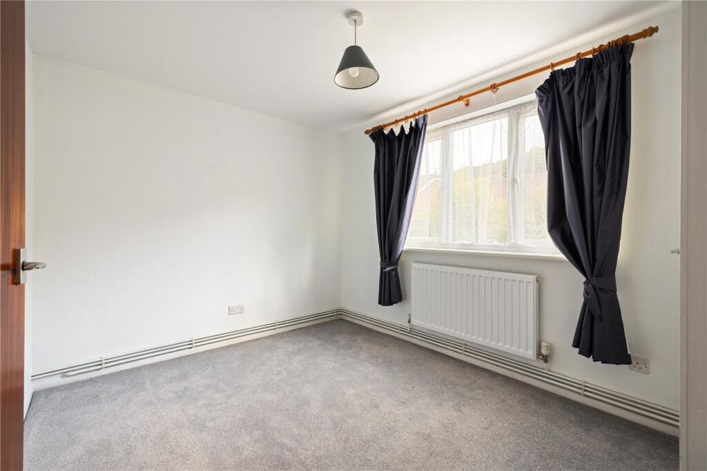 Apartment in Waverley, Camelsdale, Haslemere - More