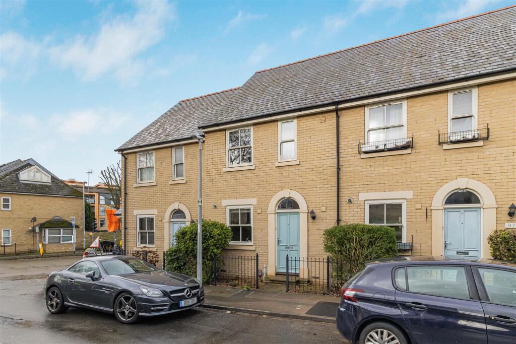 Main image of property: New Street, Cambridge