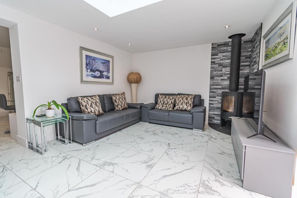 House in Barry, Cwm Talwg - View 3