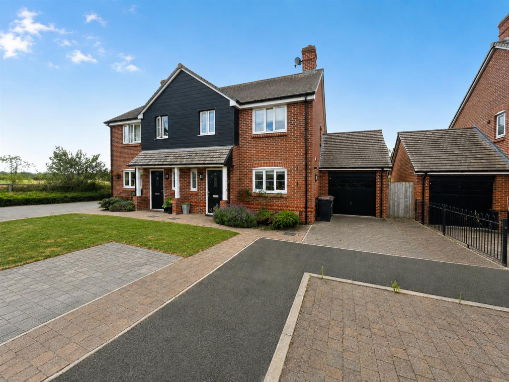 Main image of property: Curlew Meadows, Baschurch, Shrewsbury