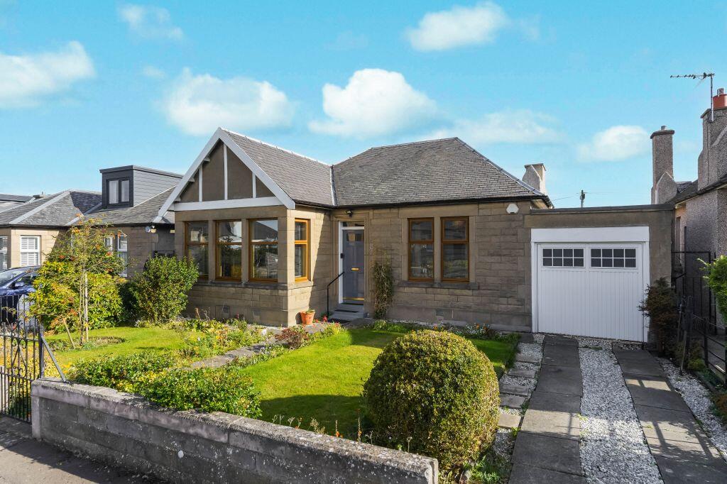 Main image of property: 7 Duddingston Square East, Duddingston, Edinburgh, EH15 1RU