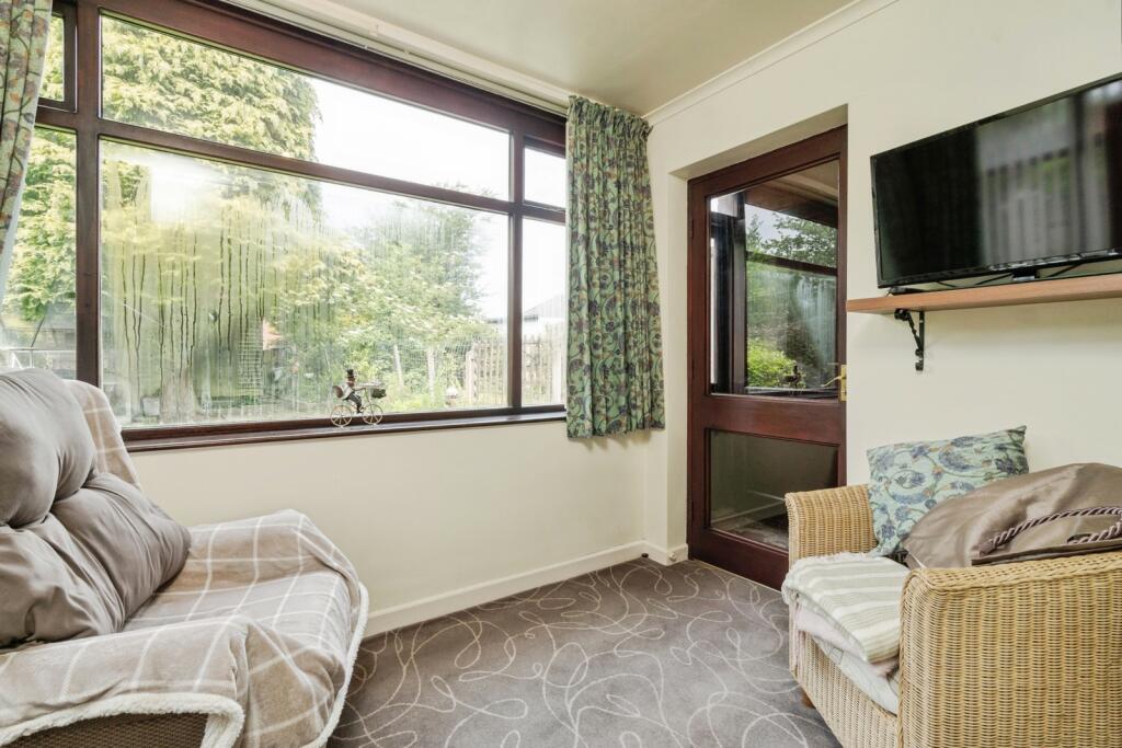 Dobb Brow Road, Westhoughton, Bolton, Greater Manchester, BL5 - Więcej