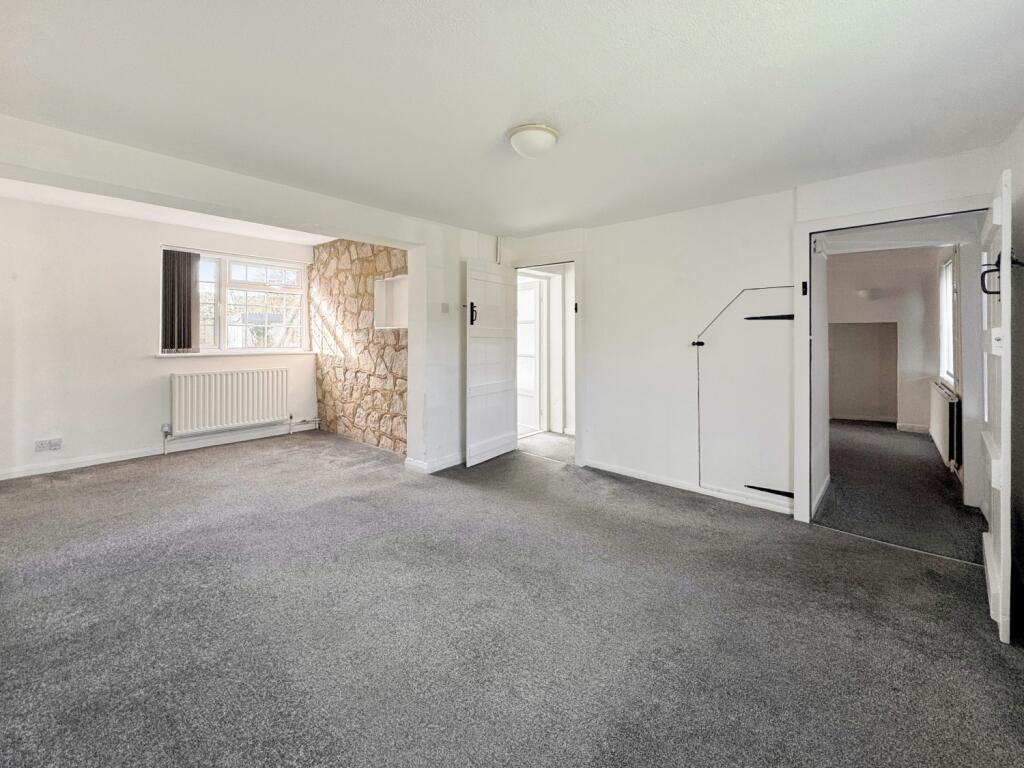 Chalet Hill, Bordon, Hampshire, GU35 photo 3