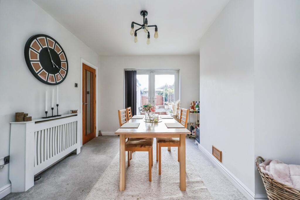 House in Ashfield, Hucknall - View 4