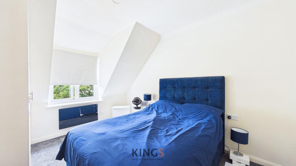 Apartment in St Albans - More