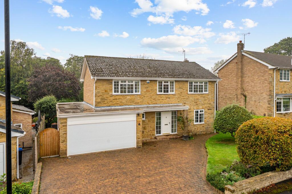 Main image of property: Rossett Beck, Harrogate, HG2