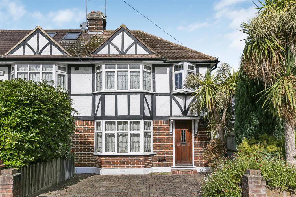 Main image of property: Anne Boleyns Walk, Kingston Upon Thames