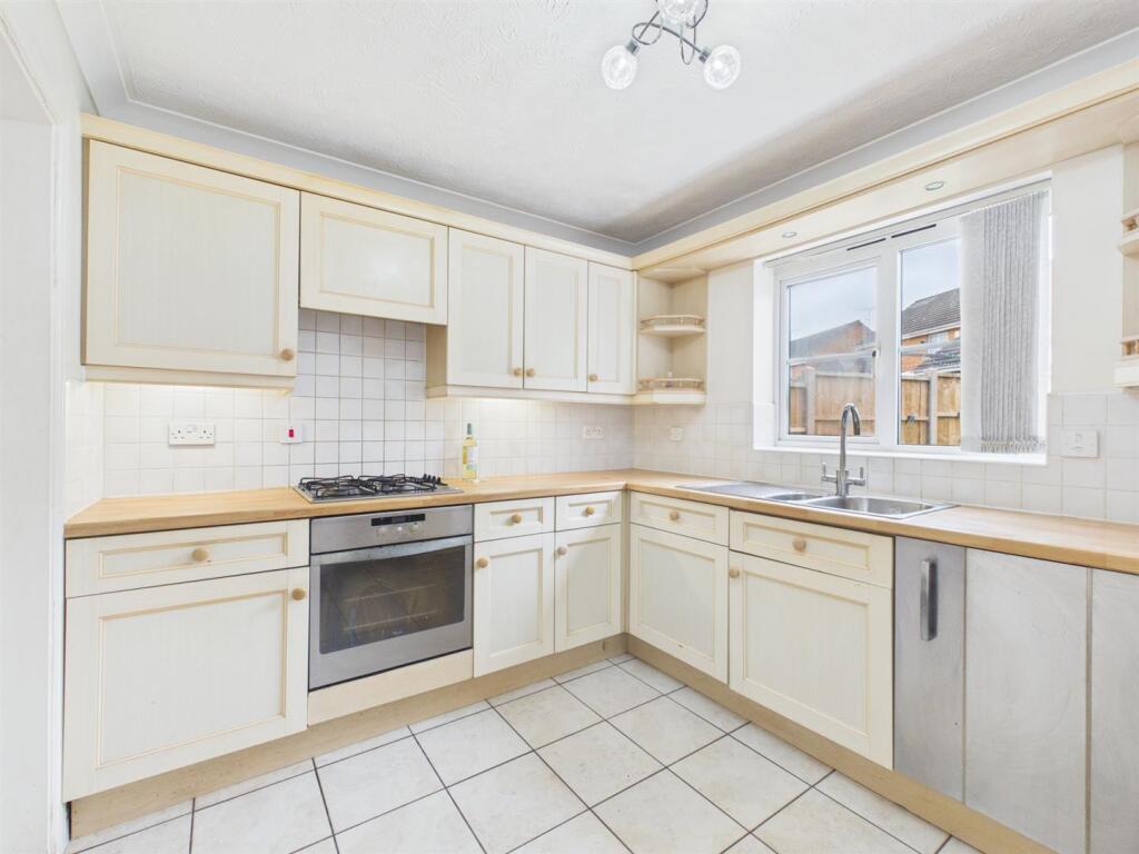 House in Nuneaton and Bedworth, Whitestone - View 3