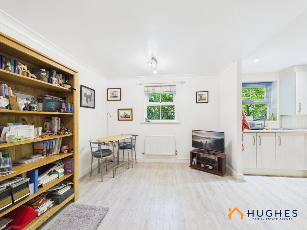 Apartment in Sheffield, Bradfield - View 6