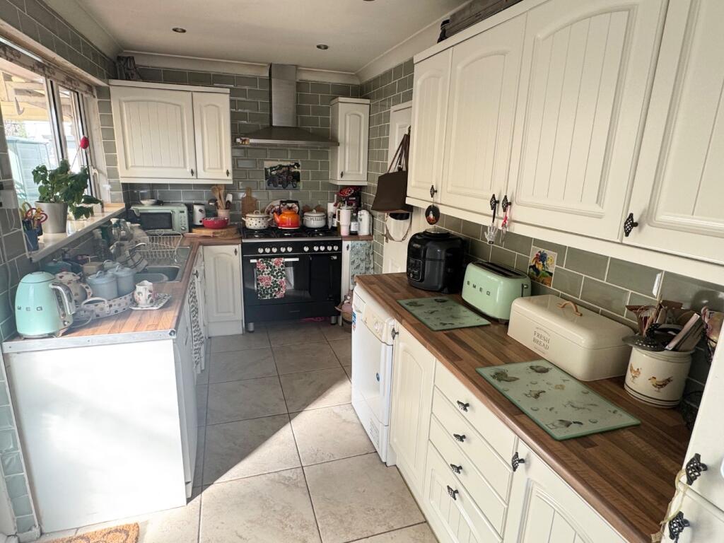 Southbourne Avenue, Southampton, SO45 photo 3