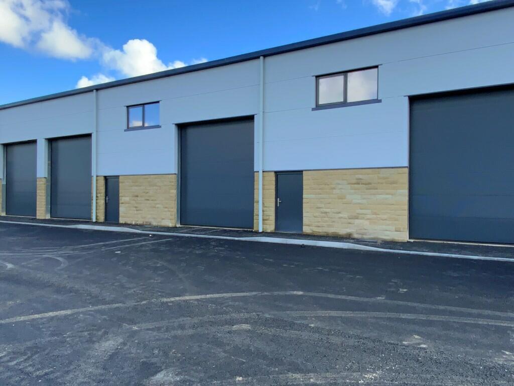 Bradford Road, Keighley, West Yorkshire, BD21