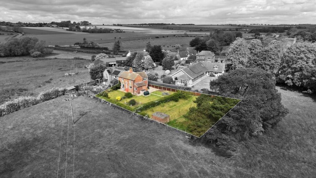 Main image of property: 2 Vernons Cottage, Church Lane, Hemingby