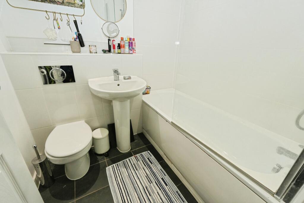 Additional image 17 of Hawthorn Way, Birmingham, B38