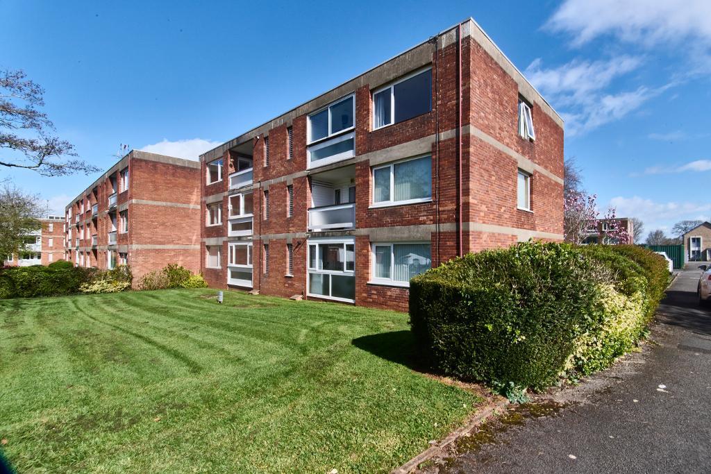 Main image of property: Marlborough Drive, Frenchay, Bristol, BS16 1PP