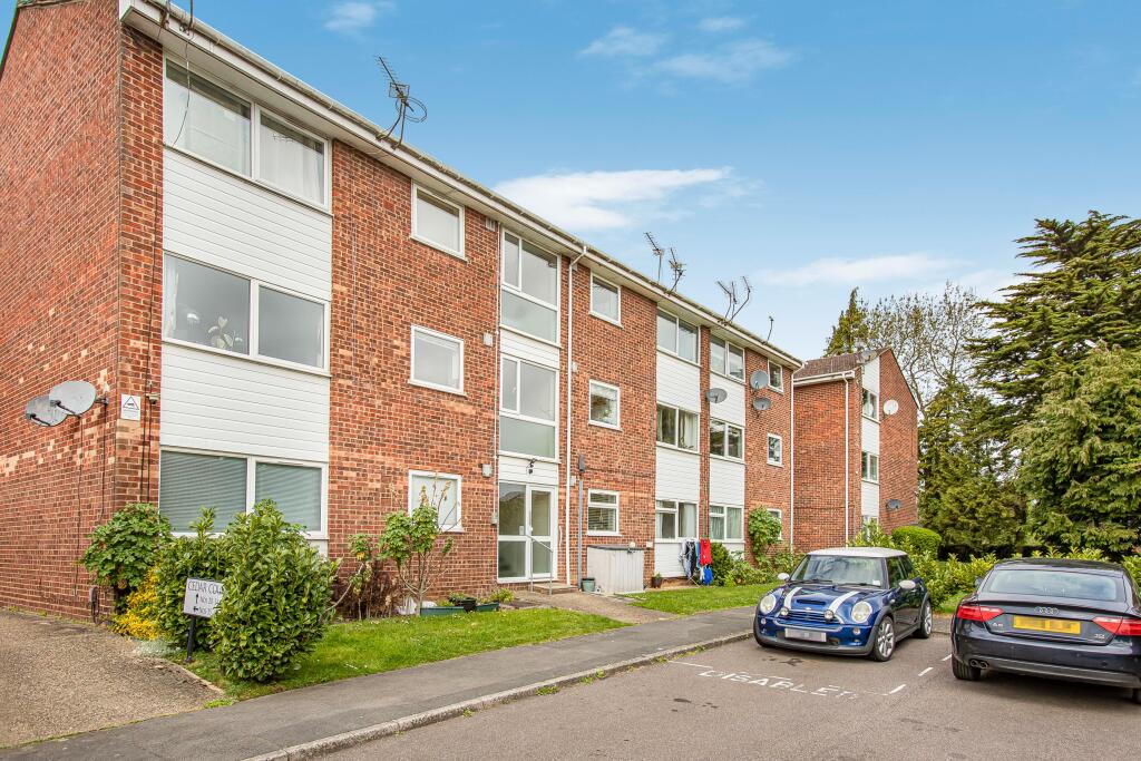 Main image of property: Cedar Court, St Albans, AL4