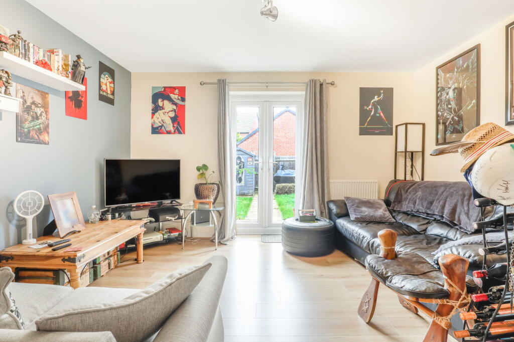 House in Stratford-on-Avon, Quinton CP - More