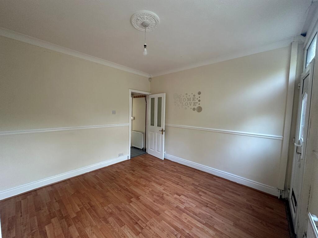 House in Doncaster, South Yorkshire - View 4