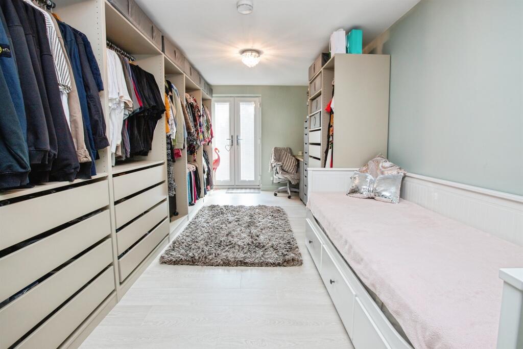 Apartment in Mansfield, Nottinghamshire - View 4
