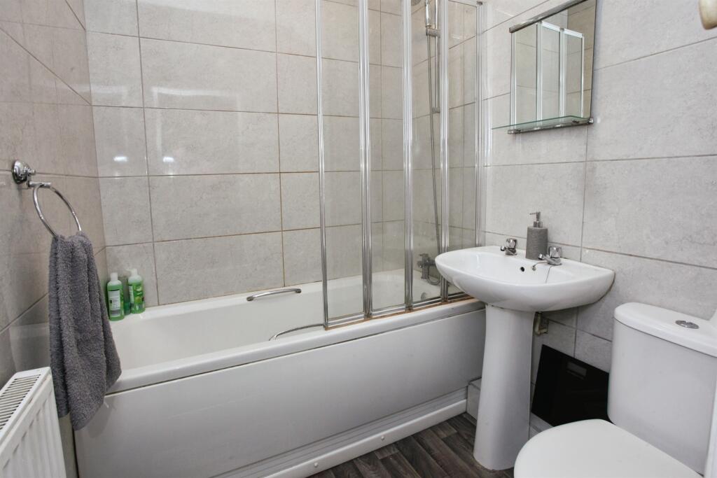 House in CARDIFF, Llanishen - View 4