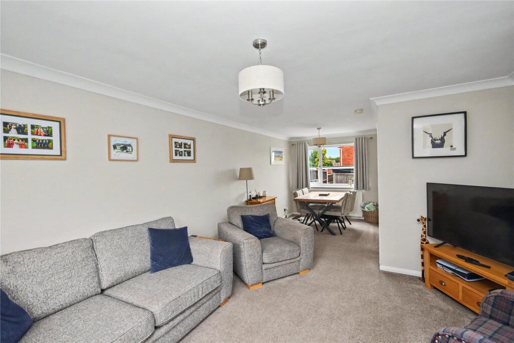 House in Wakefield - View 2
