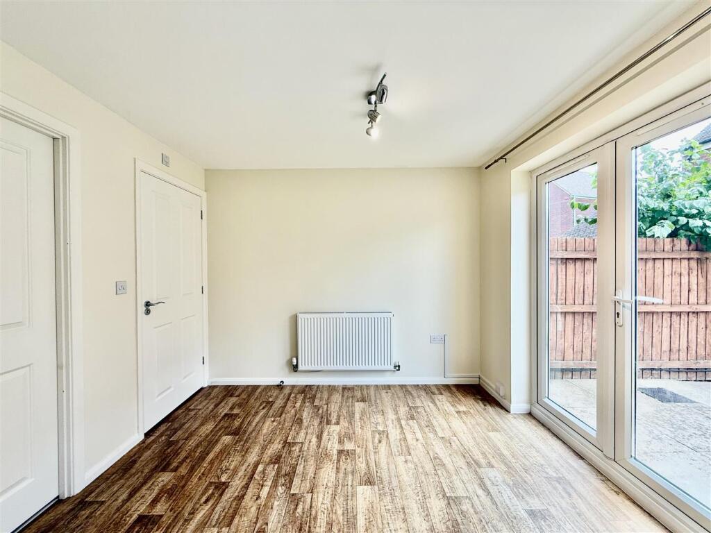 House in Swindon - View 5