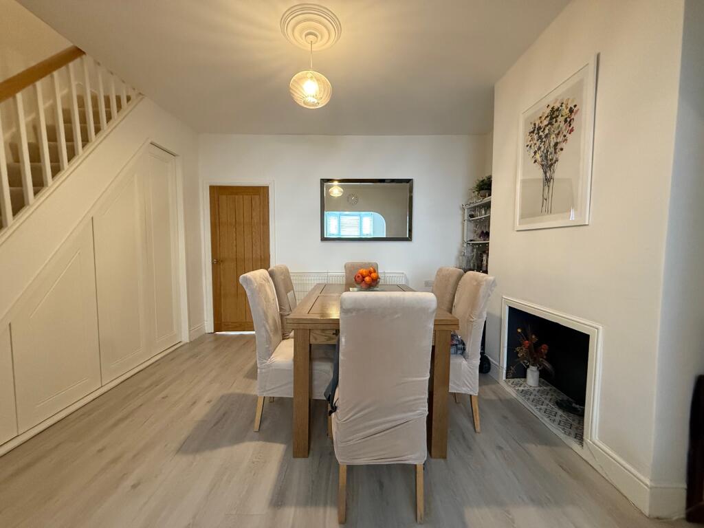 Camborne Place, Yeovil, Somerset, BA21 5DQ photo 4