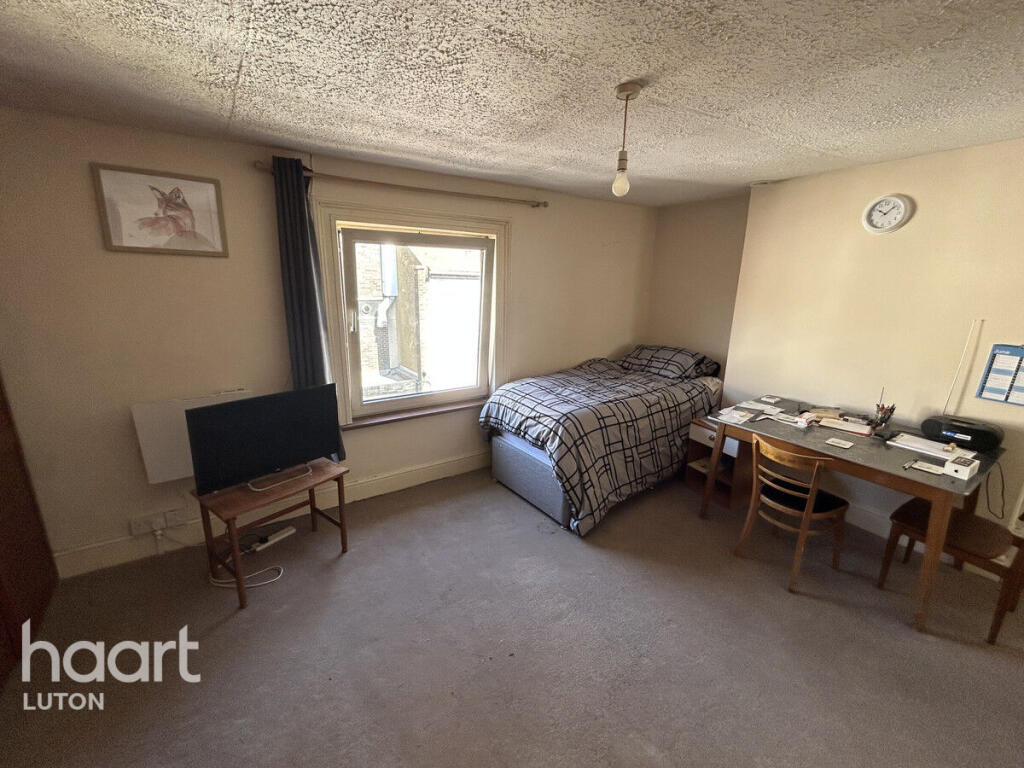 Main image of property: Wellington Street, LUTON