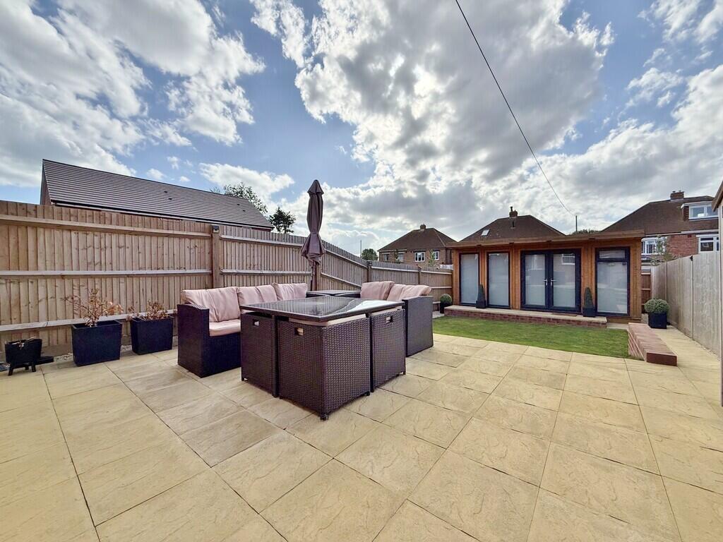 House in Havant, Hampshire - View 2