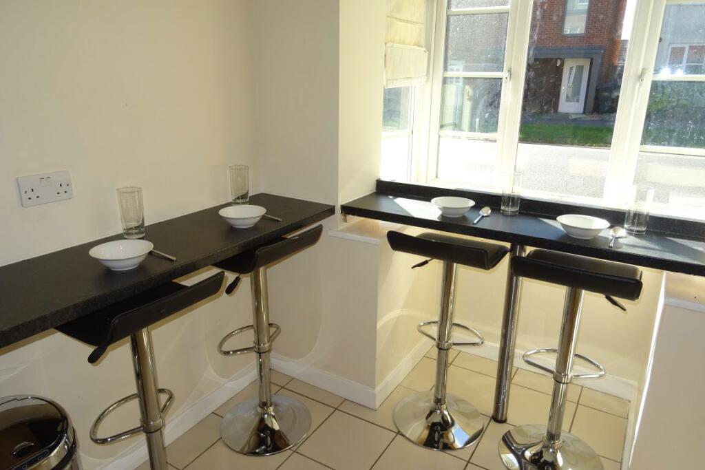 House in Peterborough, Hampton Vale, Hampton Hargate - More