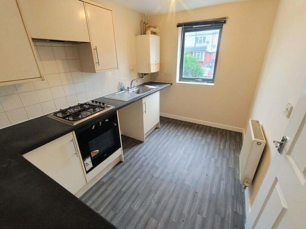 House in Wolverhampton, West Midlands - View 4