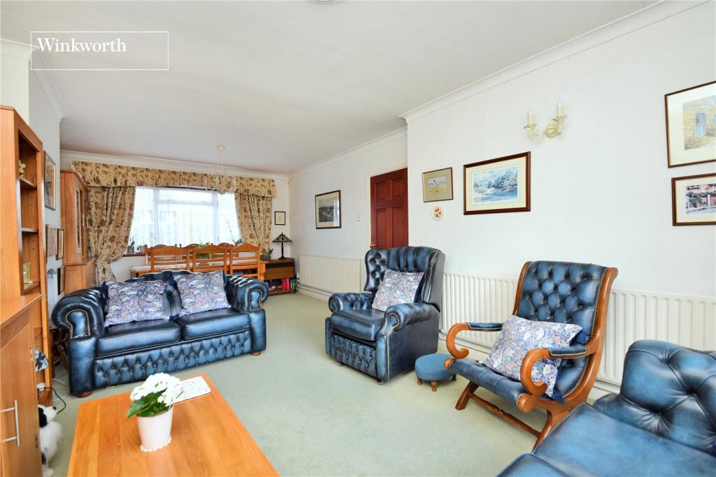 House in Sutton - View 5