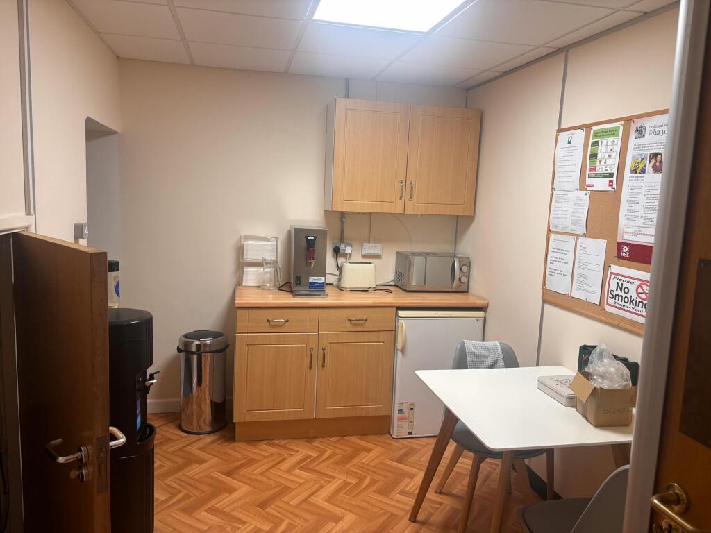 Kitchen pic 1.jpeg