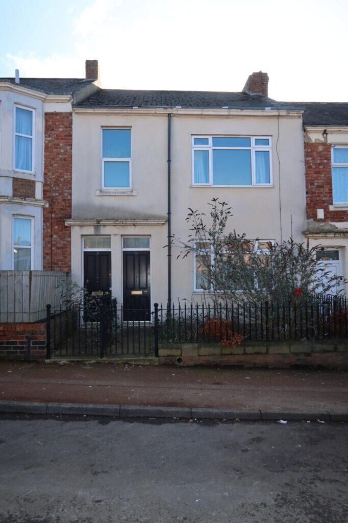 Main image of property: 11Stephenson Street, Bensham, NE8 4XJ
