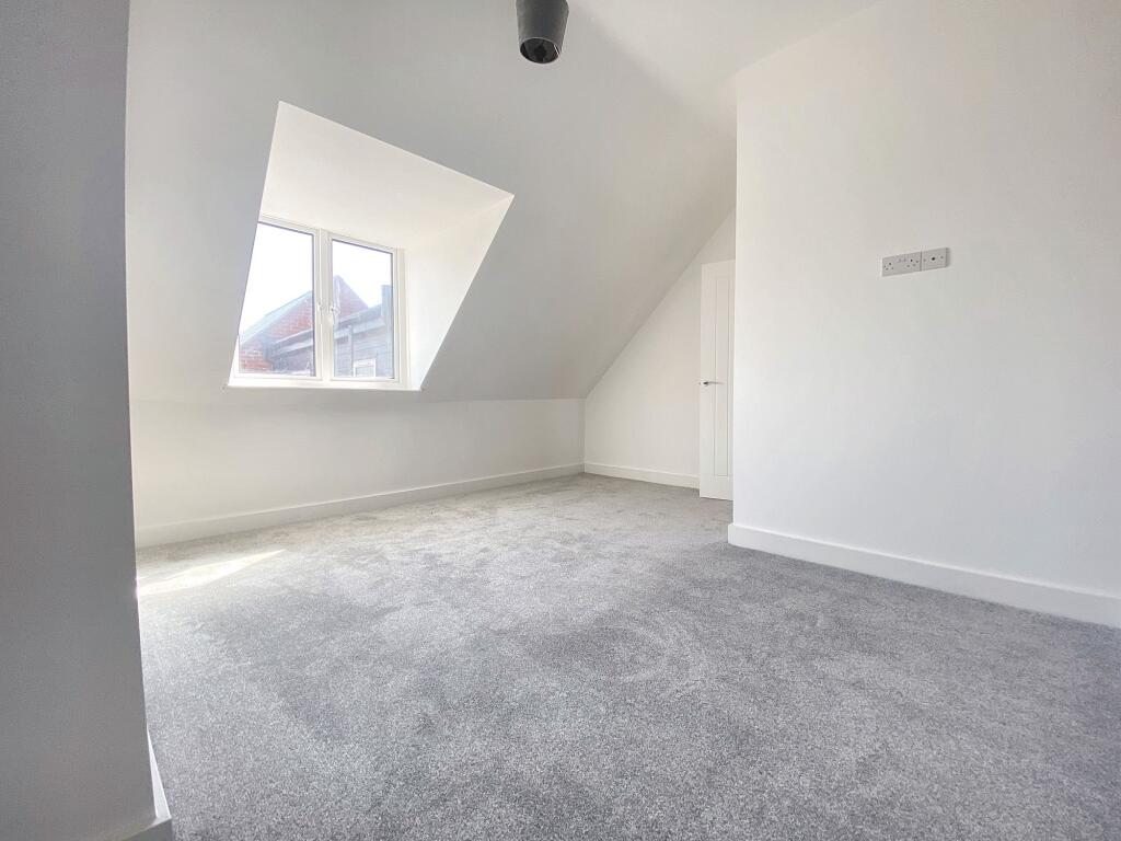 Apartment in Worcester - View 5