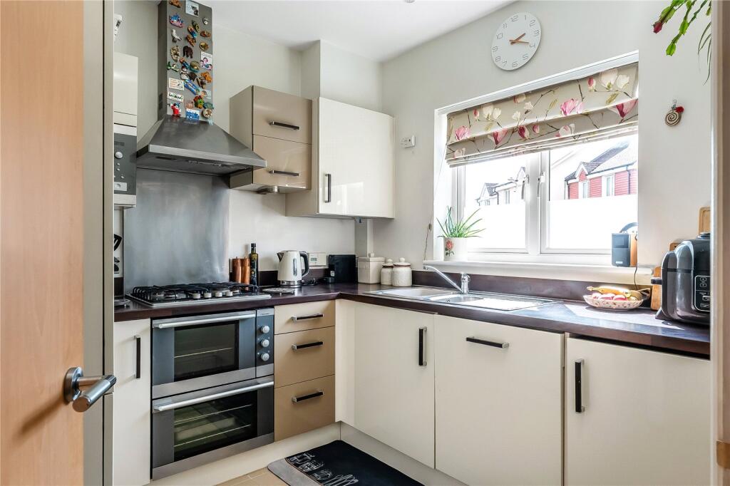 House in Tonbridge - View 4