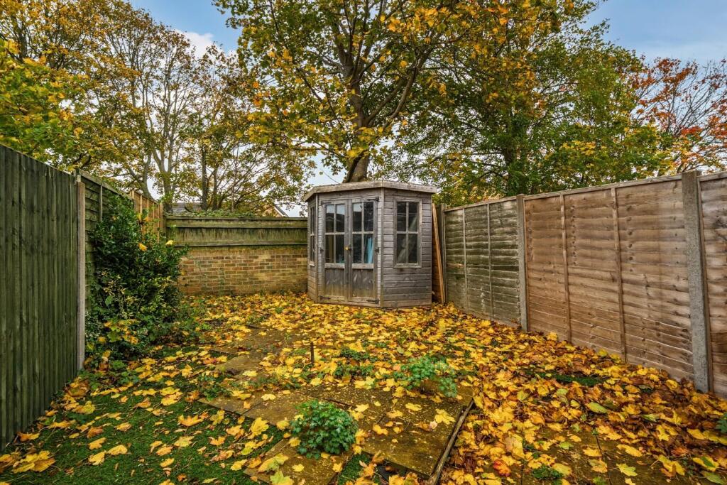 Marlin Close, Gosport photo 4