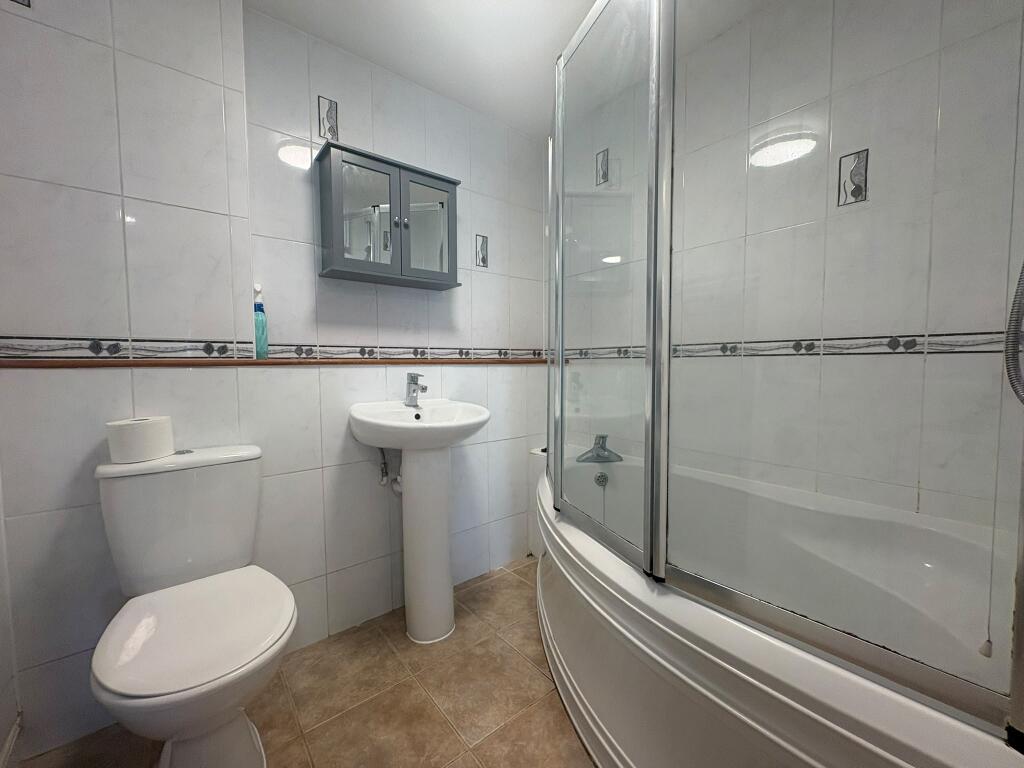 Apartment in Solihull, Castle Bromwich - More
