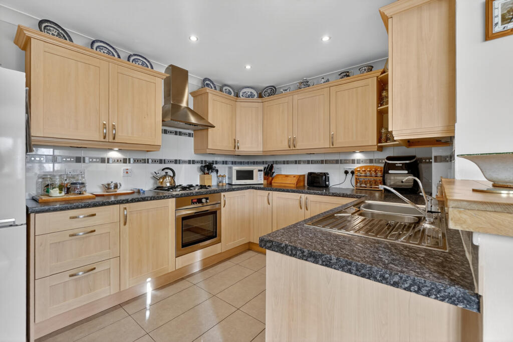 27 Darnlaw View, Auchinleck, KA18 2LF photo 5