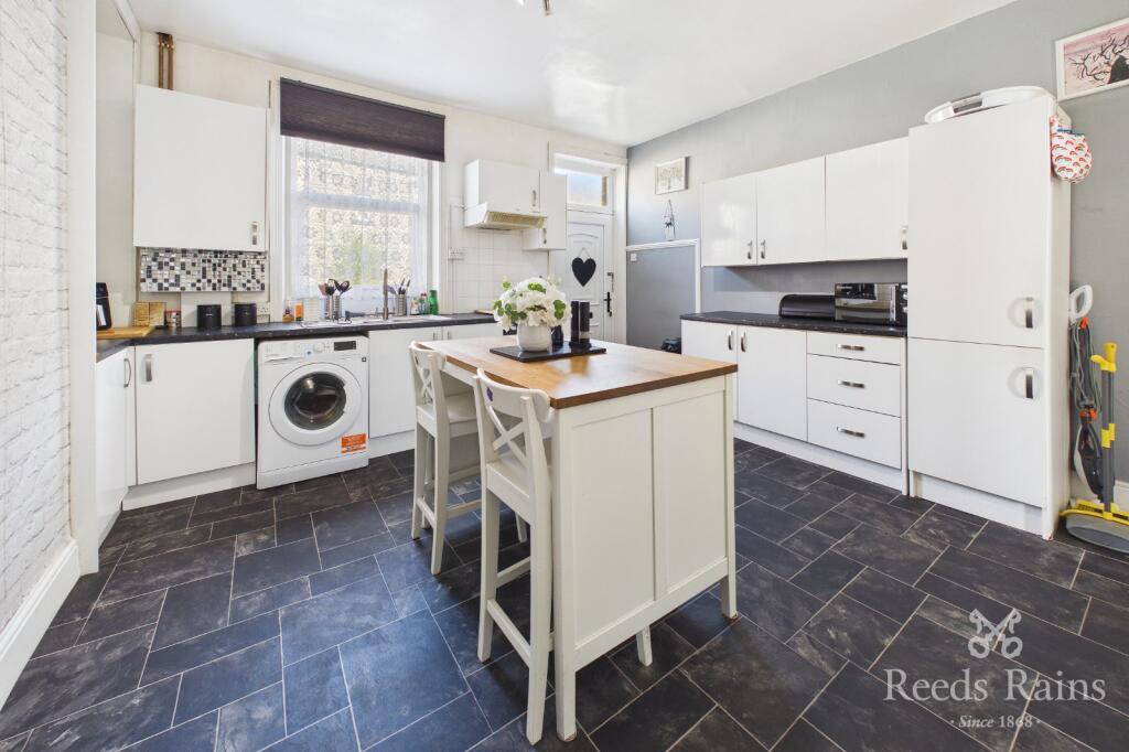 Clevedon Place, Halifax, West Yorkshire, HX3 photo 3