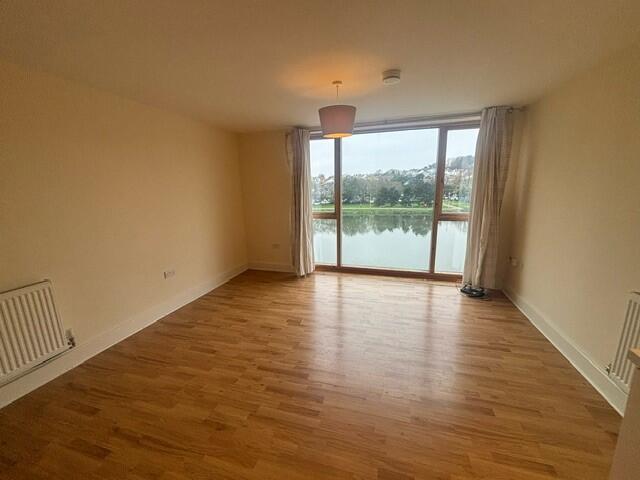 Apartment in Portishead, North Somerset - View 4