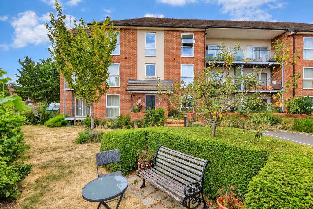 Main image of property: Oakridge Road, High Wycombe, Buckinghamshire, HP11