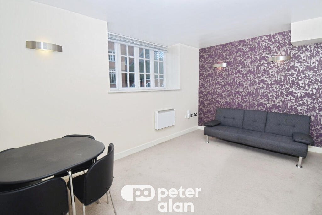 Apartment in Newport - View 2