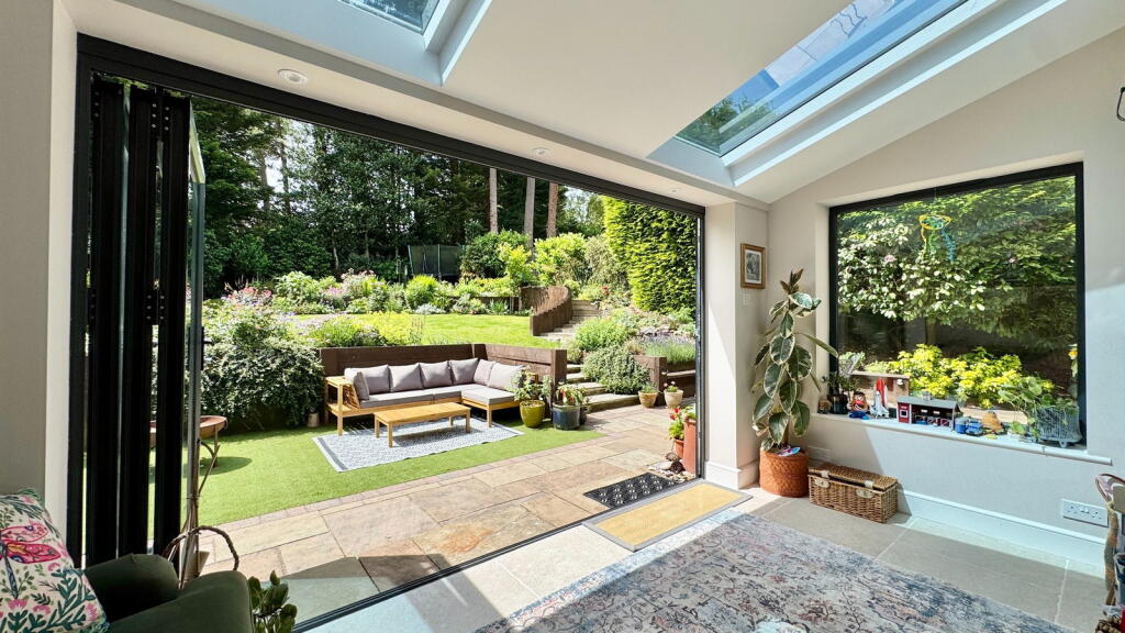 House in Newbury, West Berkshire - View 3
