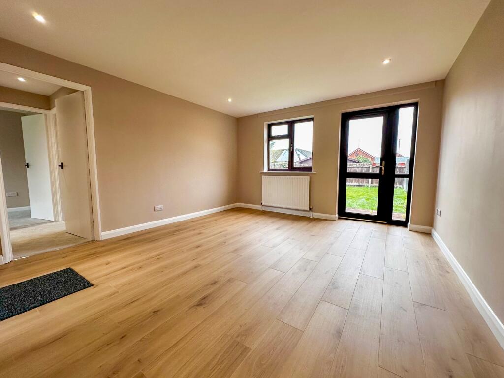 House in North Kesteven, Waddington - View 3