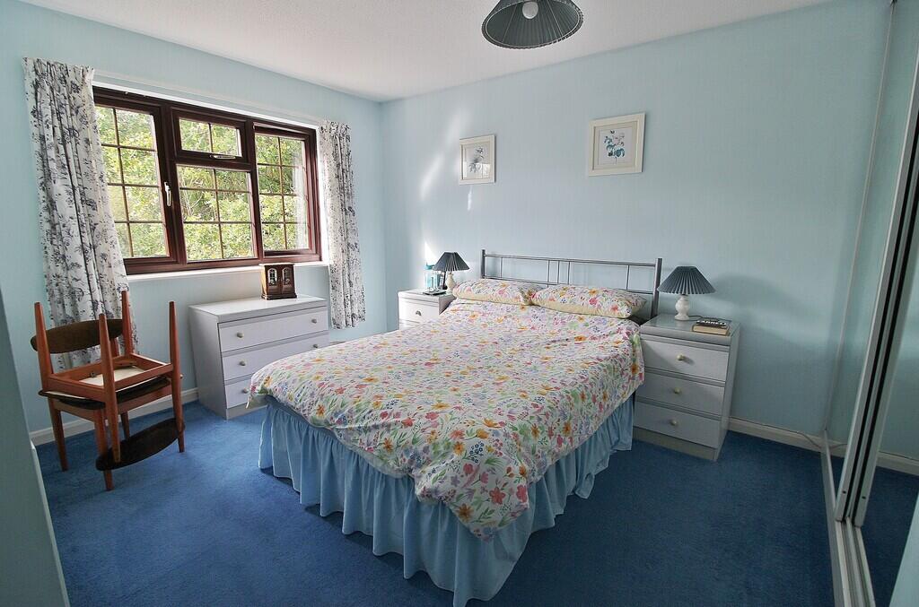 House in East Hampshire, Horndean - More