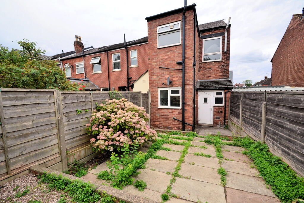 House in Stockport - View 2