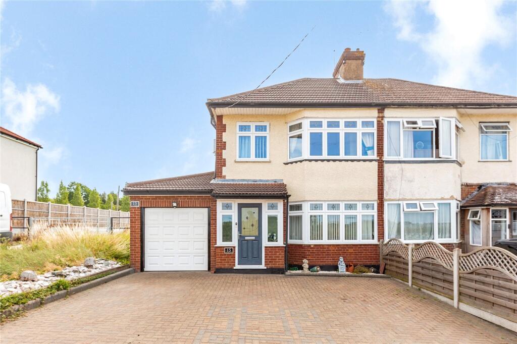 Lynfords Drive, Runwell, Wickford, Essex, SS11 photo 2