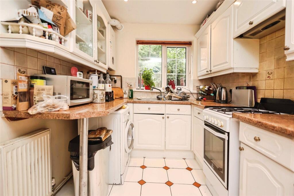 Raddlebarn Farm Drive, Birmingham, West Midlands, B29 photo 4