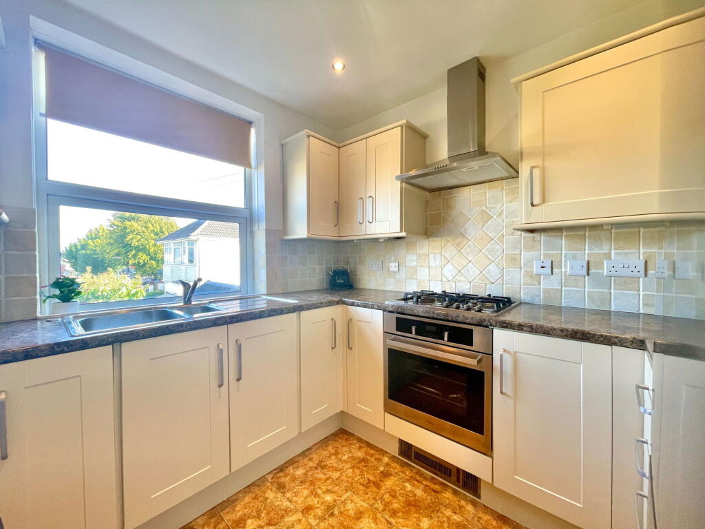 Apartment in Bournemouth - View 5