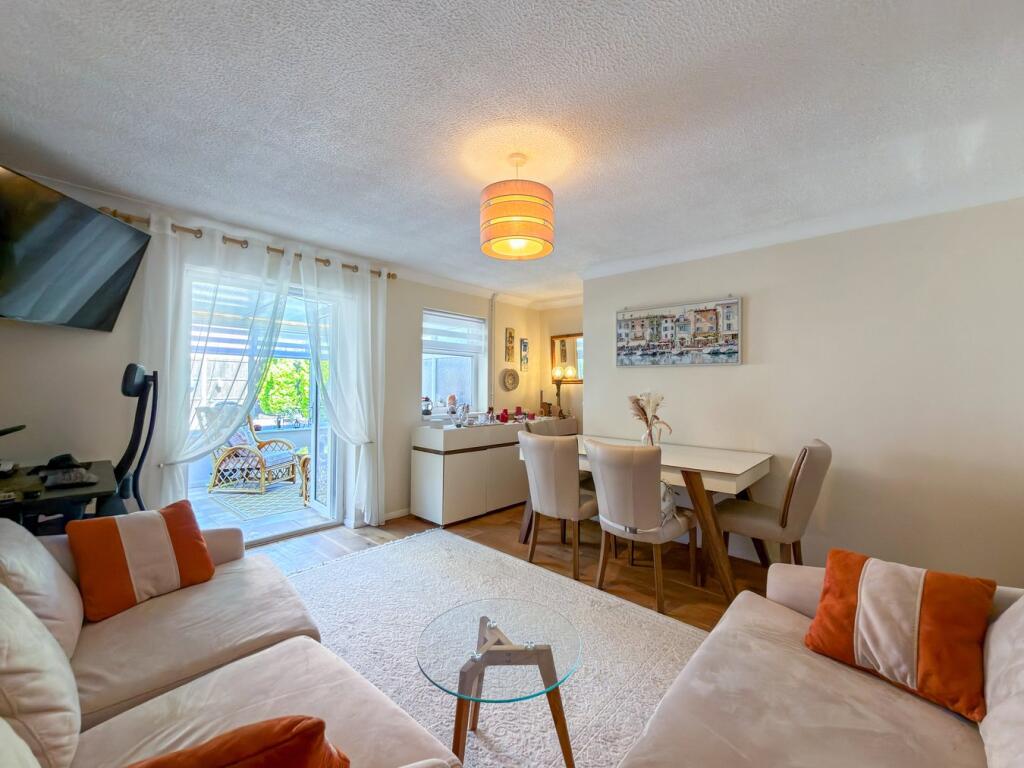 House in East Suffolk, Martlesham Heath, Martlesham - View 3